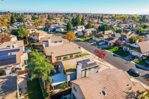 $718,000 | 1445 Yorkshire Loop, Tracy, CA 95376