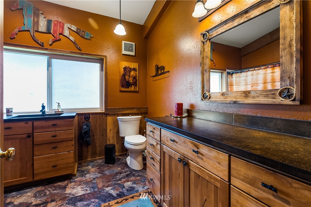 8300 Custer School Road Custer, WA 98240 - Photo 14 of 37