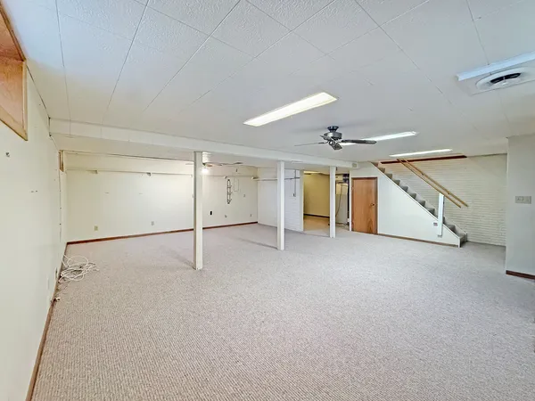 $155,000 | 657 North Greenfield Drive, Freeport, IL 61032
