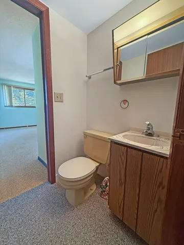 $155,000 | 657 North Greenfield Drive, Freeport, IL 61032