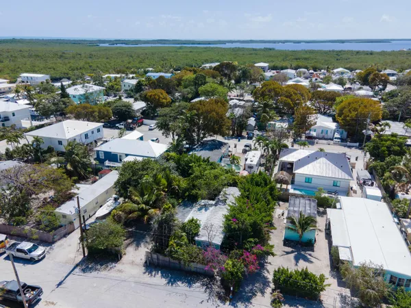 an aerial view of multiple house