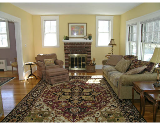21 Vincent Road Boston, MA 02132 - Photo 6 of 14 Gallery Image 6