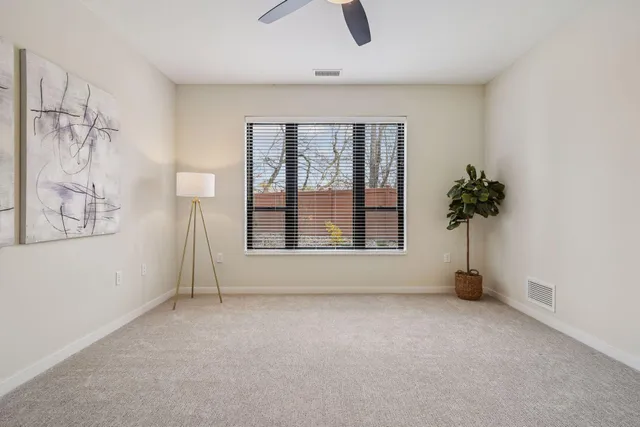 $499,900 | 1948 Wayzata Boulevard, Unit 114, Long Lake, MN 55356