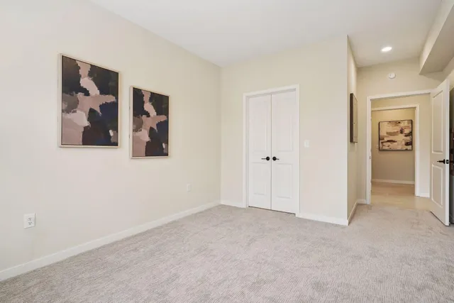 $499,900 | 1948 Wayzata Boulevard, Unit 114, Long Lake, MN 55356