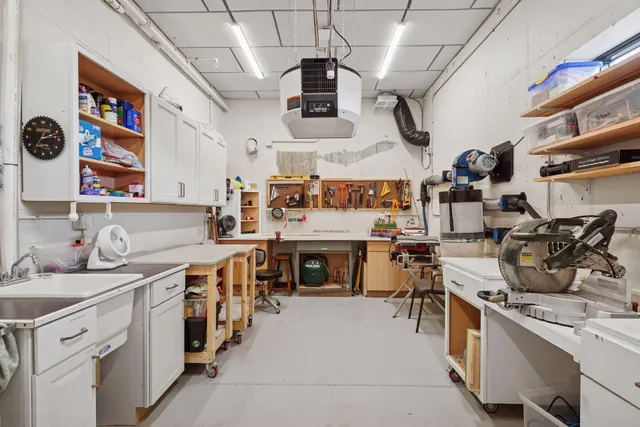 $499,900 | 1948 Wayzata Boulevard, Unit 114, Long Lake, MN 55356