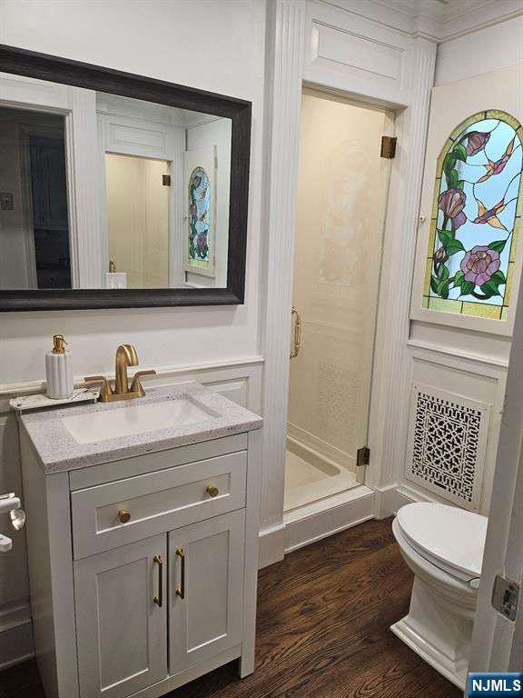 440 Bogert Road River Edge, NJ 07661 - Photo 15 of 25 a bathroom with a granite countertop sink toilet and shower