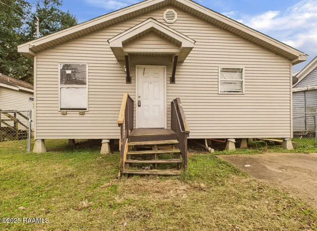 $800 | 615 Walker Road, Lafayette, LA 70506