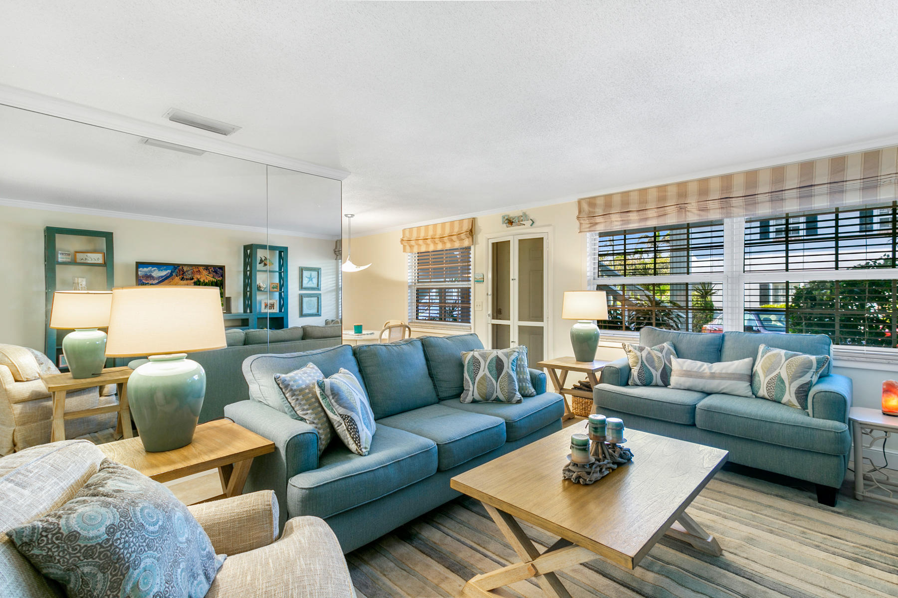 5505 North Ocean Boulevard, Unit 8105 Ocean Ridge, FL 33435 - Photo 15 of 26 Living Room 3_web