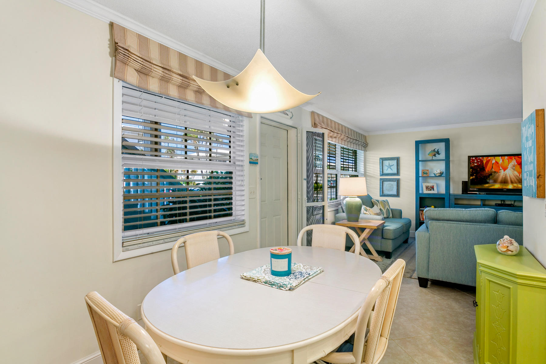5505 North Ocean Boulevard, Unit 8105 Ocean Ridge, FL 33435 - Photo 9 of 26 Dining_web