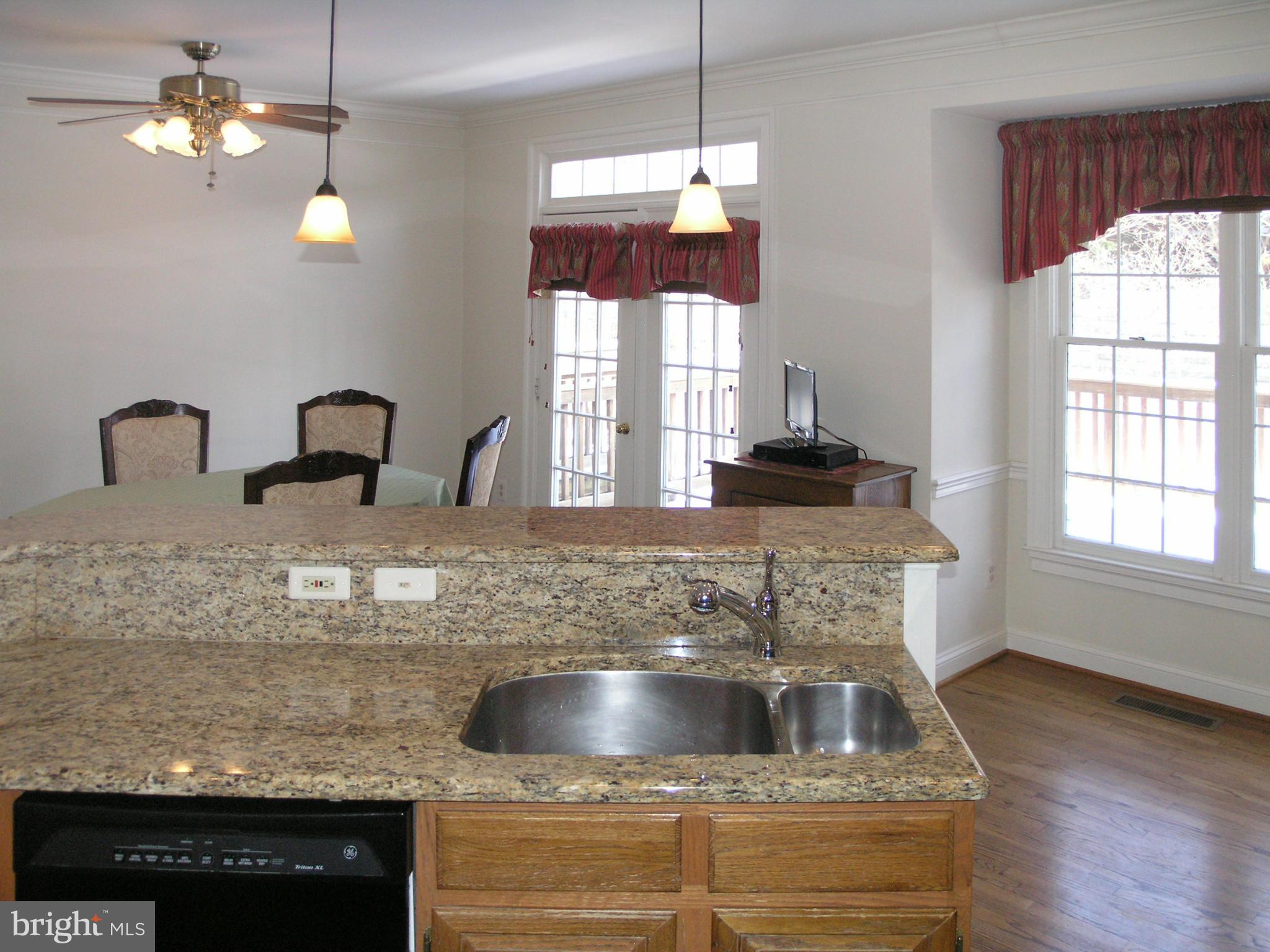 1321 Sundial Drive Reston, VA 20194 - Photo 5 of 26 Kitchen
