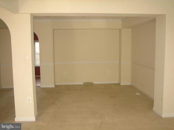 2514-5 Five Shillings Road Frederick, MD 21701 - Photo 1 of 17 a view of an empty room