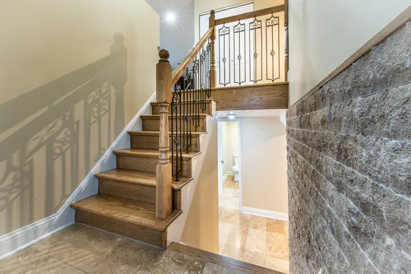 $549,900 | 1338 South Dunton Avenue, Arlington Heights, IL 60005