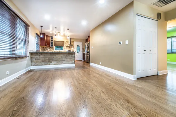 $549,900 | 1338 South Dunton Avenue, Arlington Heights, IL 60005