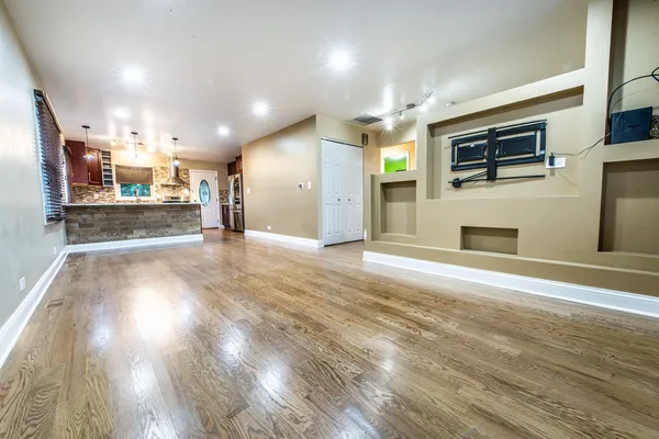 $549,900 | 1338 South Dunton Avenue, Arlington Heights, IL 60005