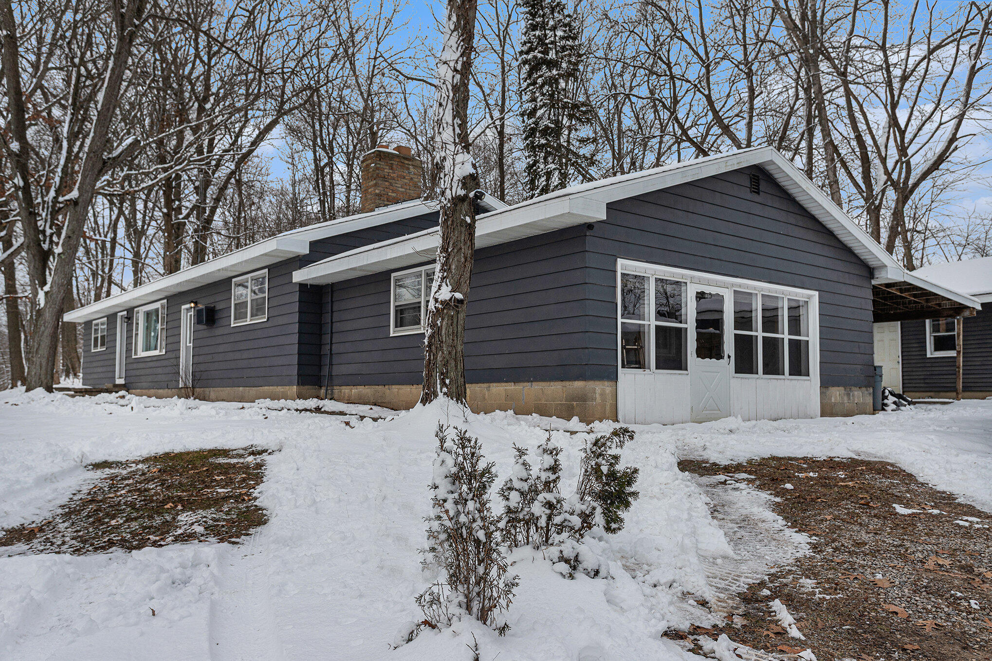 13774 Shaftsburg Road Perry, MI 48872 - Photo 9 of 48 003__mg_4076_40