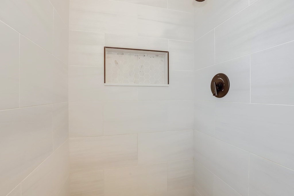 10 Maple Way Wakefield, MA 01880 - Photo 16 of 26