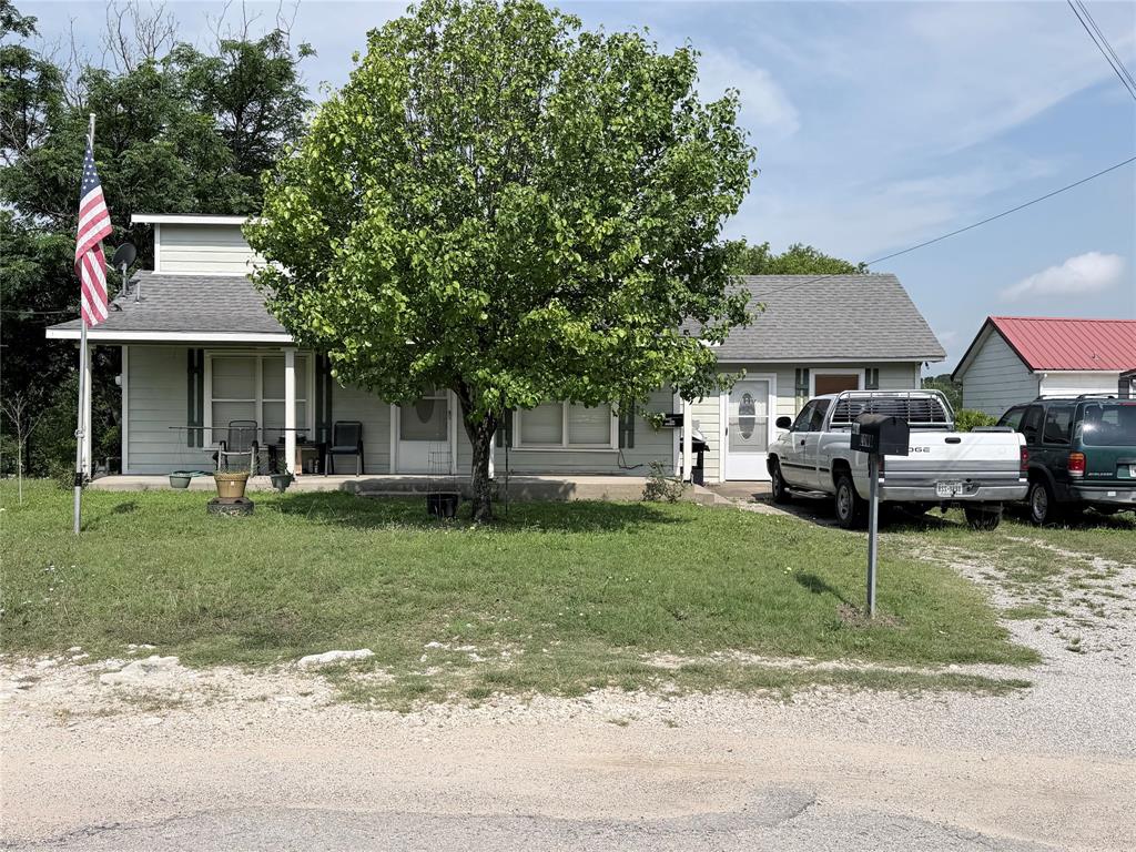 403 North Reagan Street Hamilton, TX 76531 - Photo 2 of 20