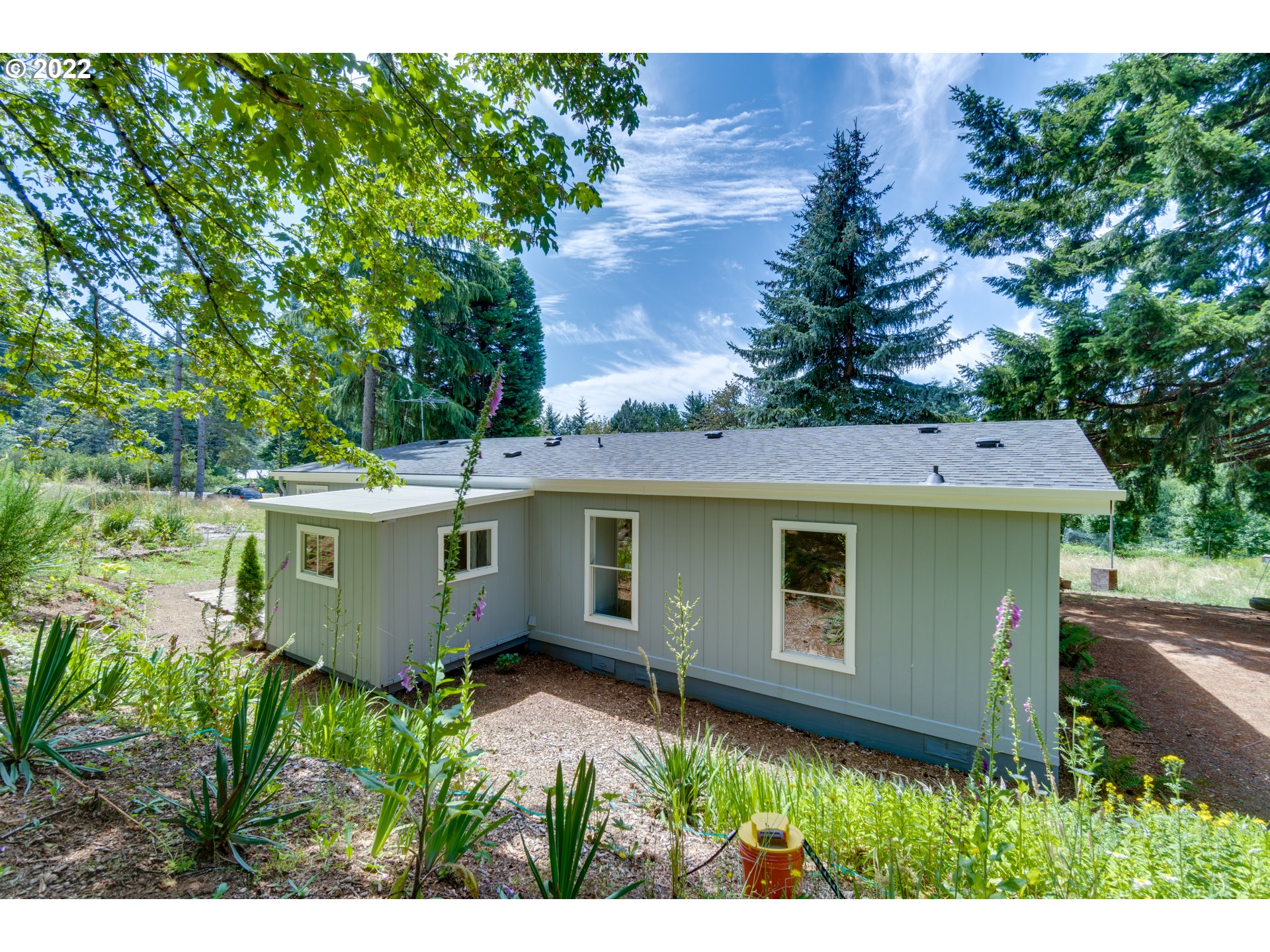 35355 Southeast Surface Road Estacada, OR 97023 - Photo 23 of 32 an aerial view of a house with a garden