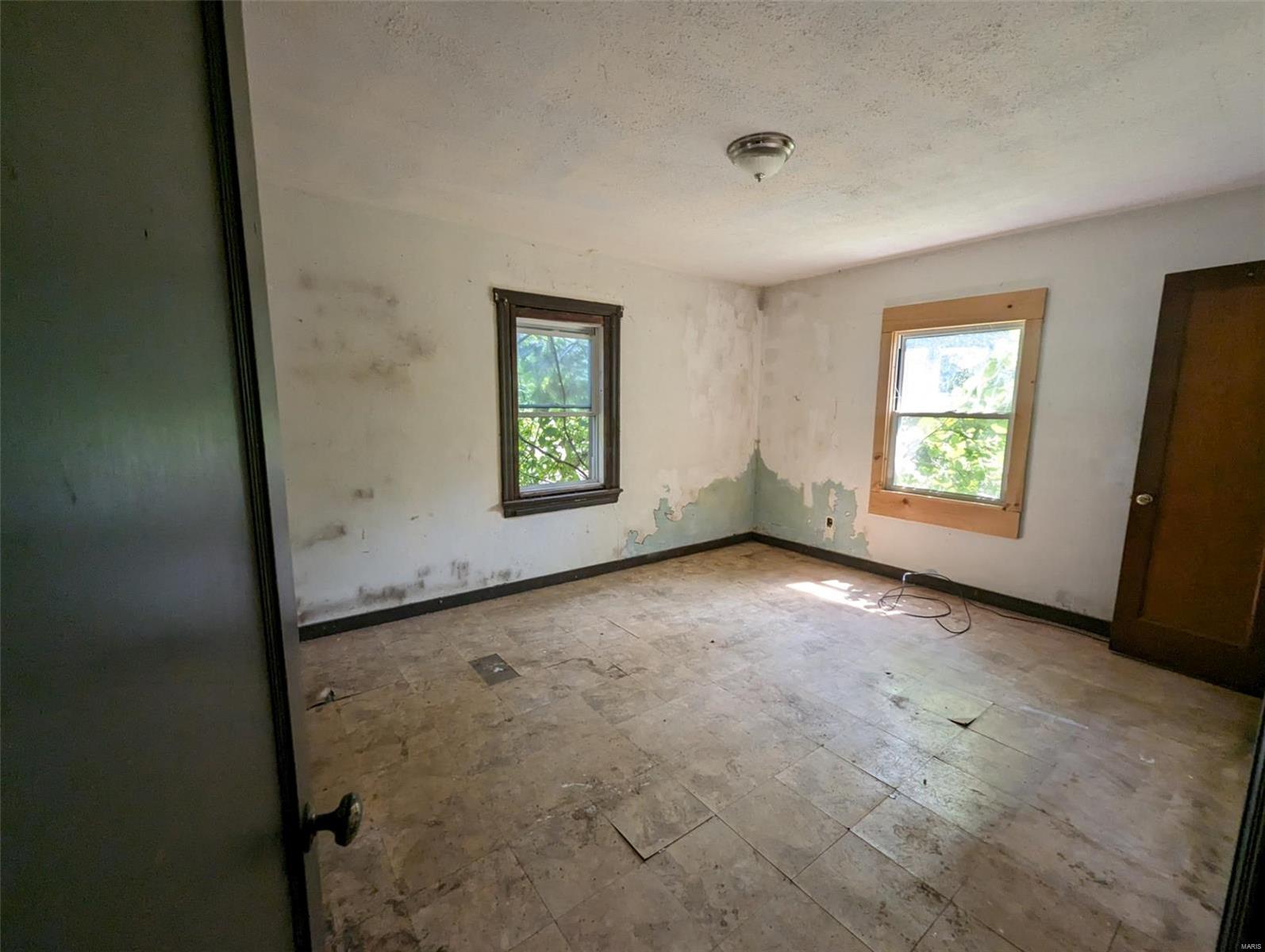 2787 Clager Road St. Louis, MO 63125 - Photo 3 of 10 Gallery Image 3