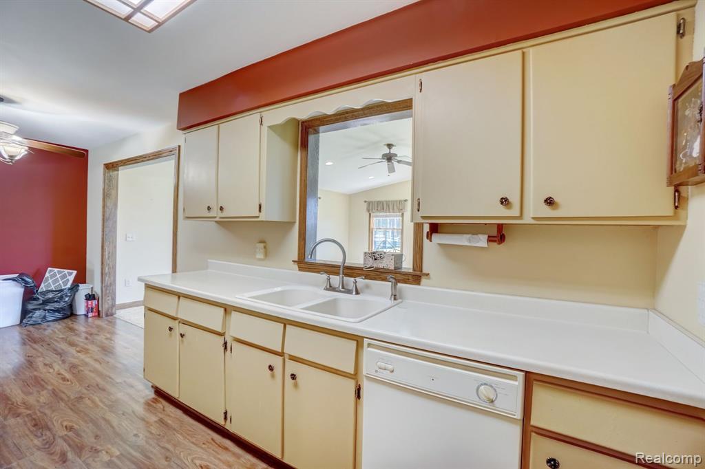 5361 Barnes Road Millington, MI 48746 - Photo 10 of 37
