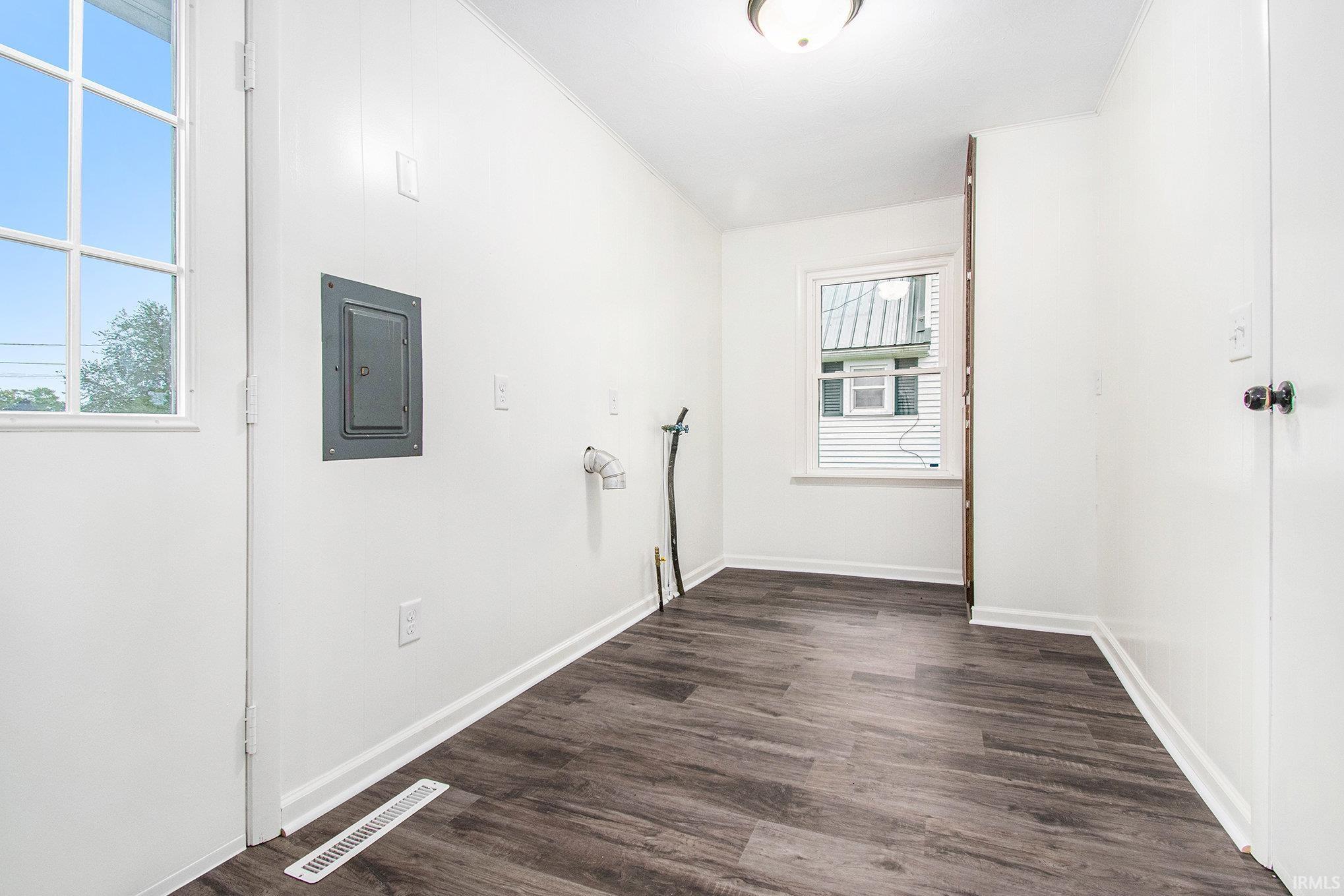 751 South Locke Street Nappanee, IN 46550 - Photo 11 of 28