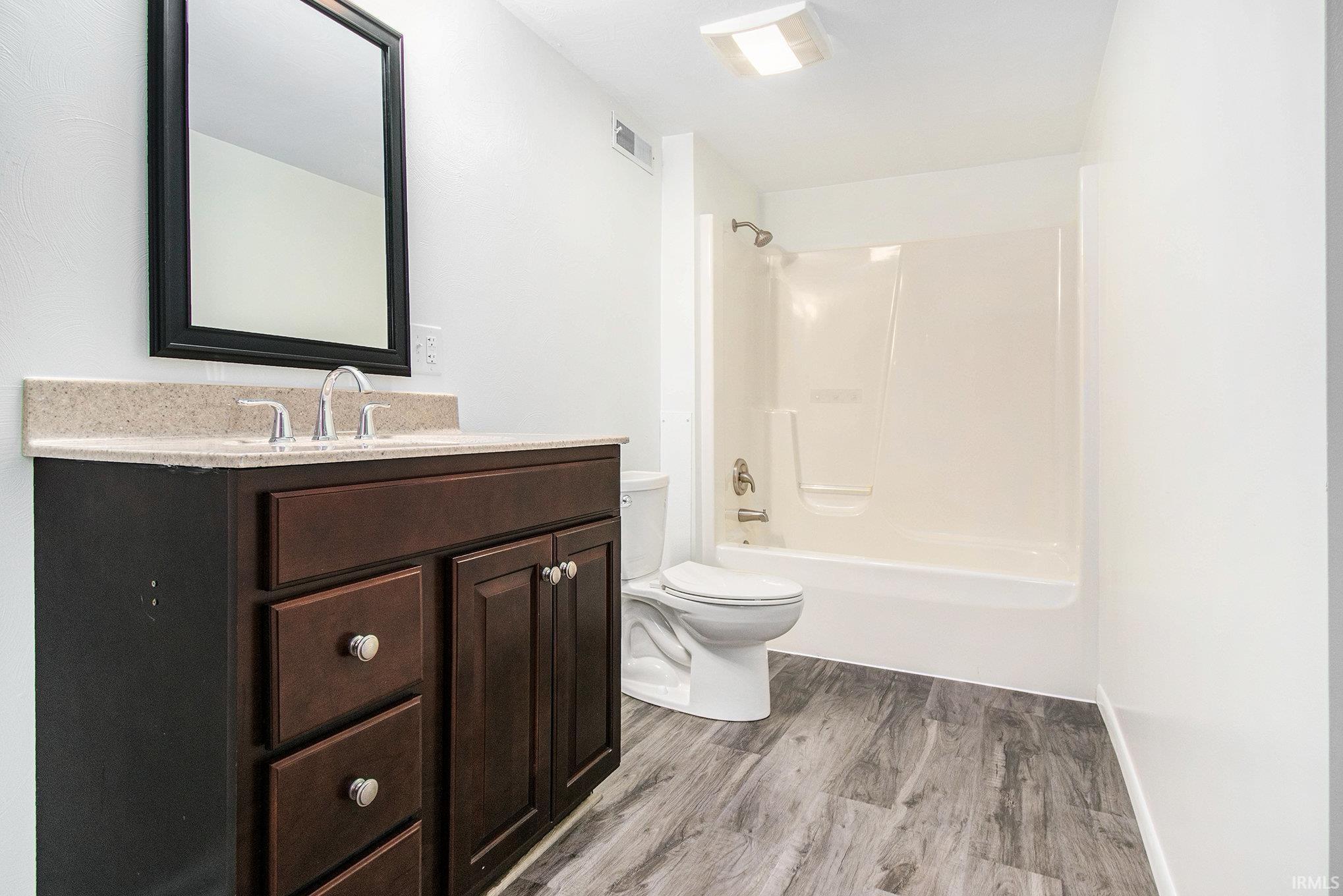 751 South Locke Street Nappanee, IN 46550 - Photo 19 of 28