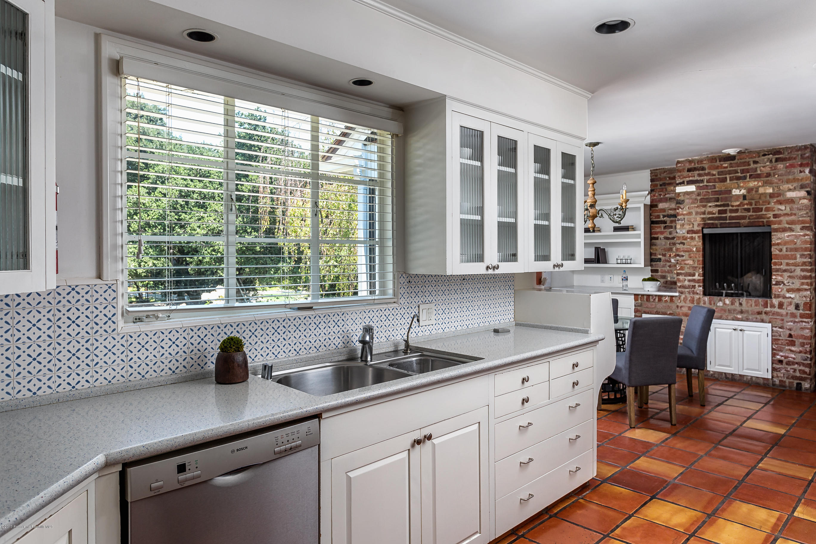 3390 Lombardy Road Pasadena, CA 91107 - Photo 12 of 33 3390 Lombardy Rd-29
