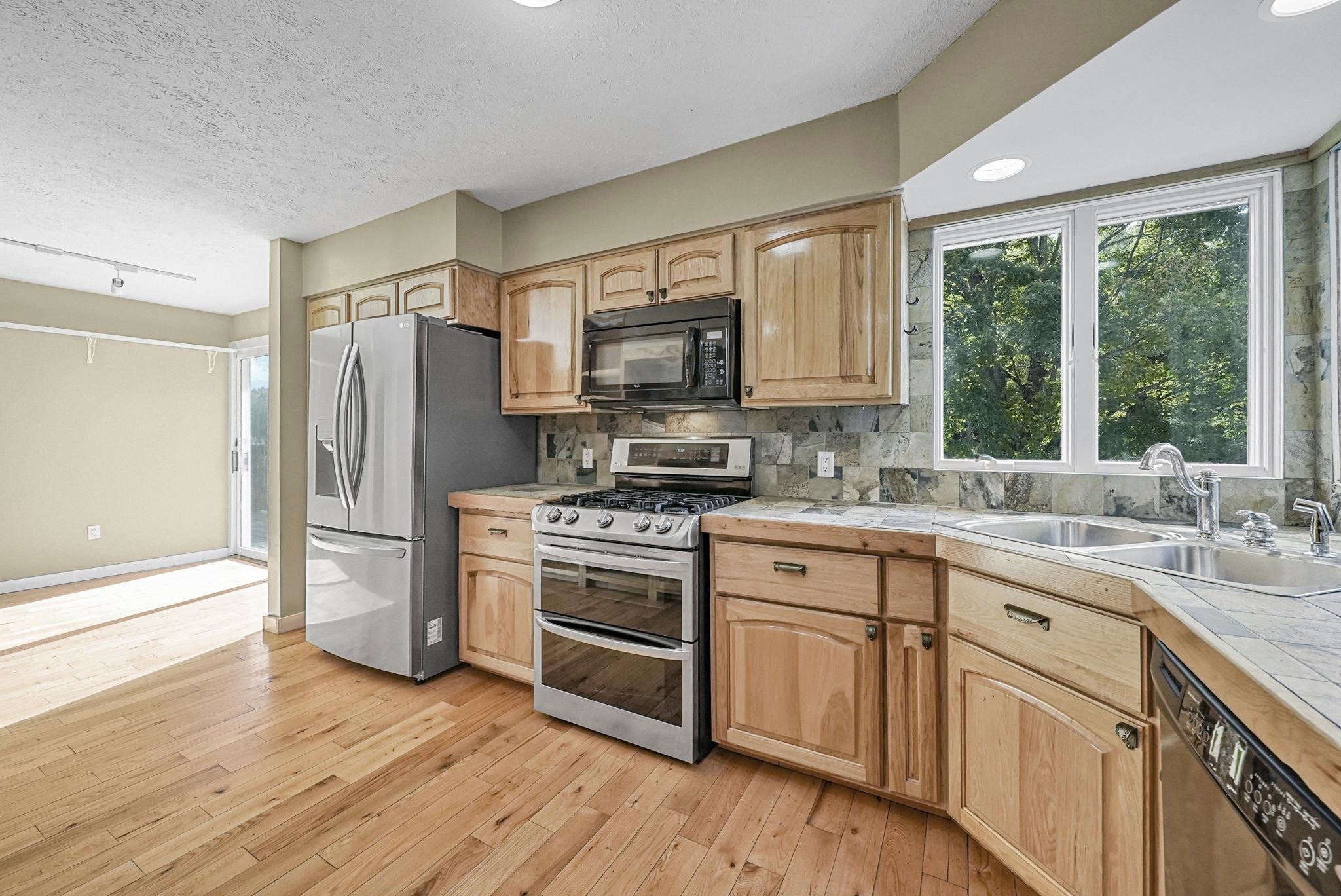 9750 East Solem Road Suttons Bay, MI 49682 - Photo 26 of 76 1939485-52f23dcd-6fe8-48a9-acda-497998a852fc.JPG