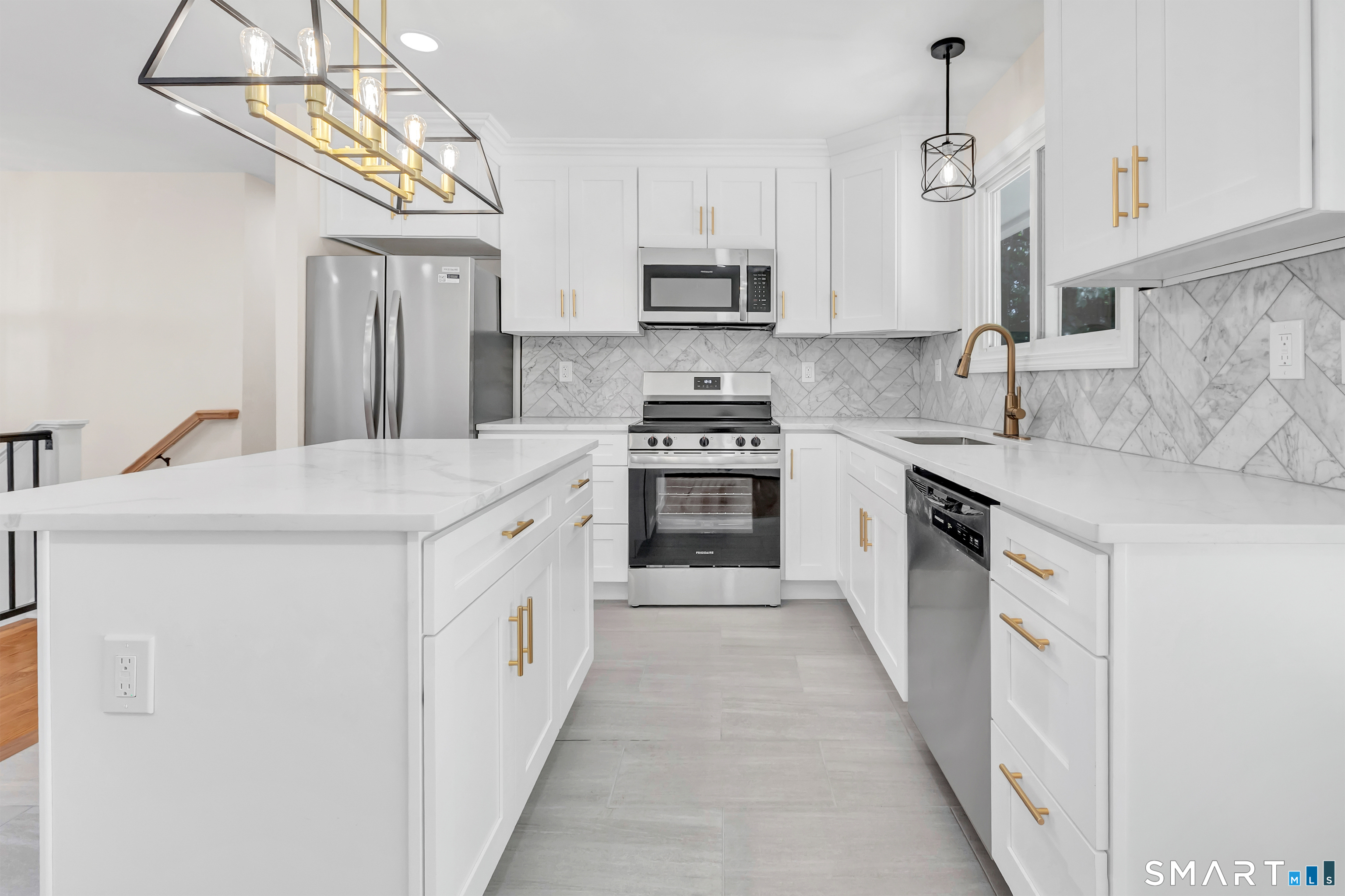 178 Osborn Road Naugatuck, CT 06770 - Photo 6 of 38