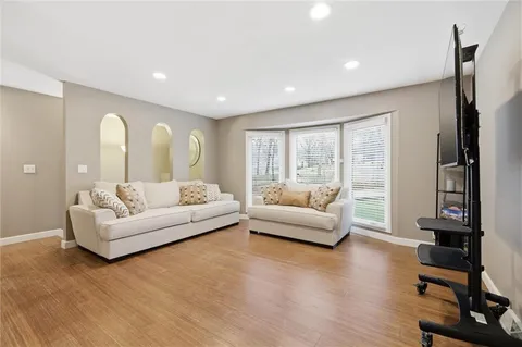 $329,000 | 3601 Northwest 56th Street, Kansas City, MO 64151