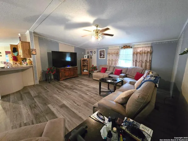 $259,900 | 260 Savannah Grove, Von Ormy, TX 78073