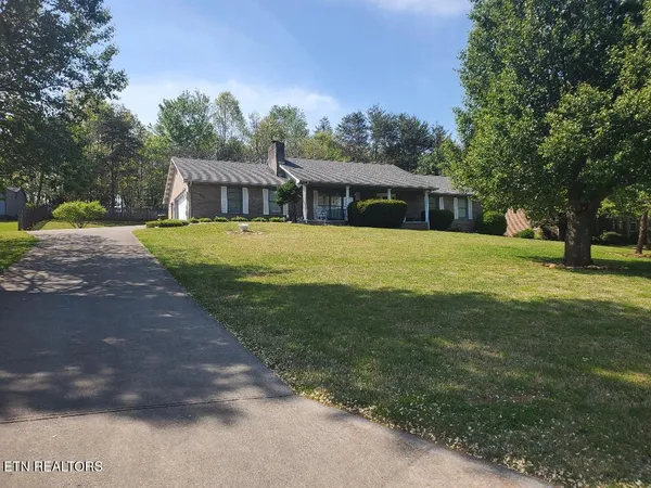 $499,800 | 817 Pioneer Drive, Seymour, TN 37865