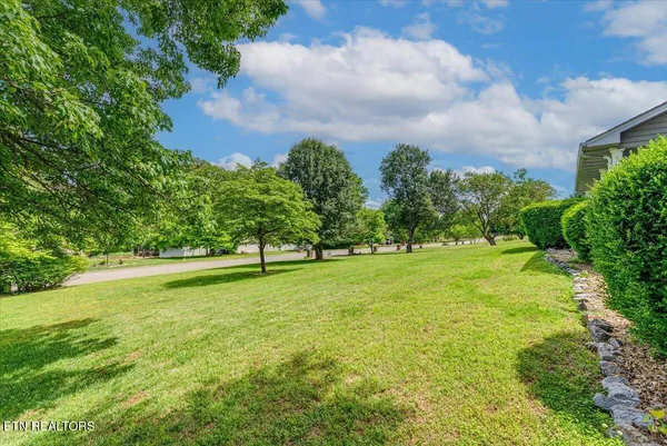 $499,800 | 817 Pioneer Drive, Seymour, TN 37865