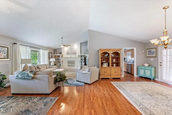 $499,800 | 817 Pioneer Drive, Seymour, TN 37865