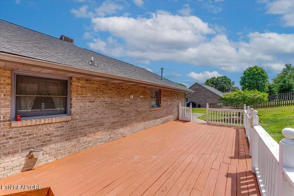 $499,800 | 817 Pioneer Drive, Seymour, TN 37865