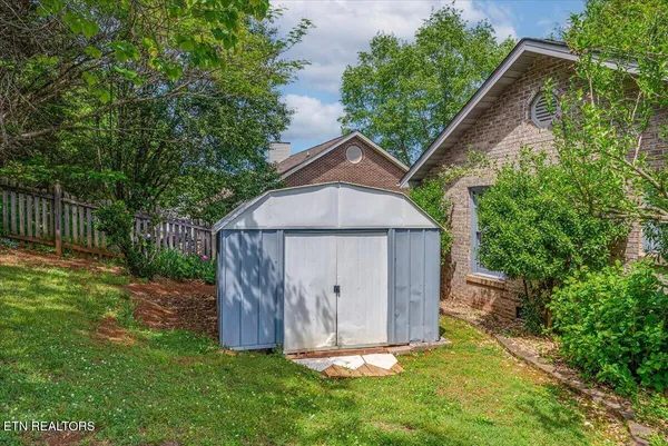 $499,800 | 817 Pioneer Drive, Seymour, TN 37865
