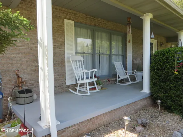 $499,800 | 817 Pioneer Drive, Seymour, TN 37865