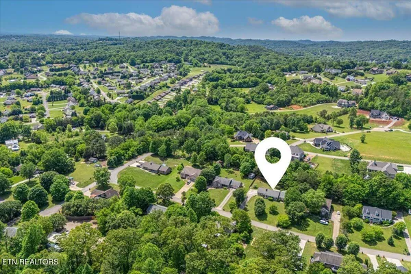 $499,800 | 817 Pioneer Drive, Seymour, TN 37865