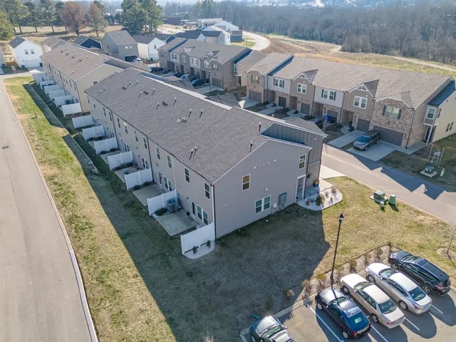 $300,000 | 744 Prairie View Drive, Columbia, TN 38401