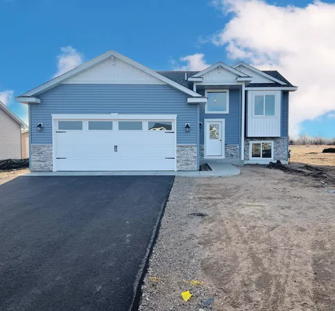 $314,500 | 805 Prateria Avenue, Avon, MN 56310