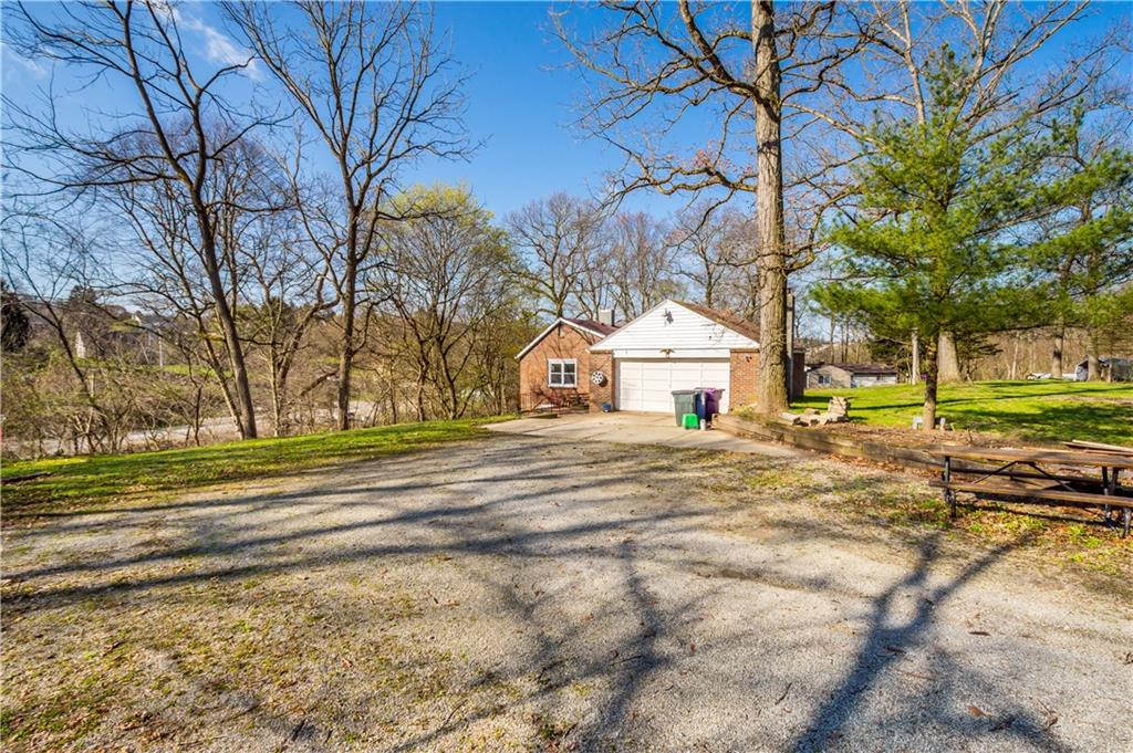 635 Beech Road Pittsburgh, PA 15239 - Photo 17 of 25