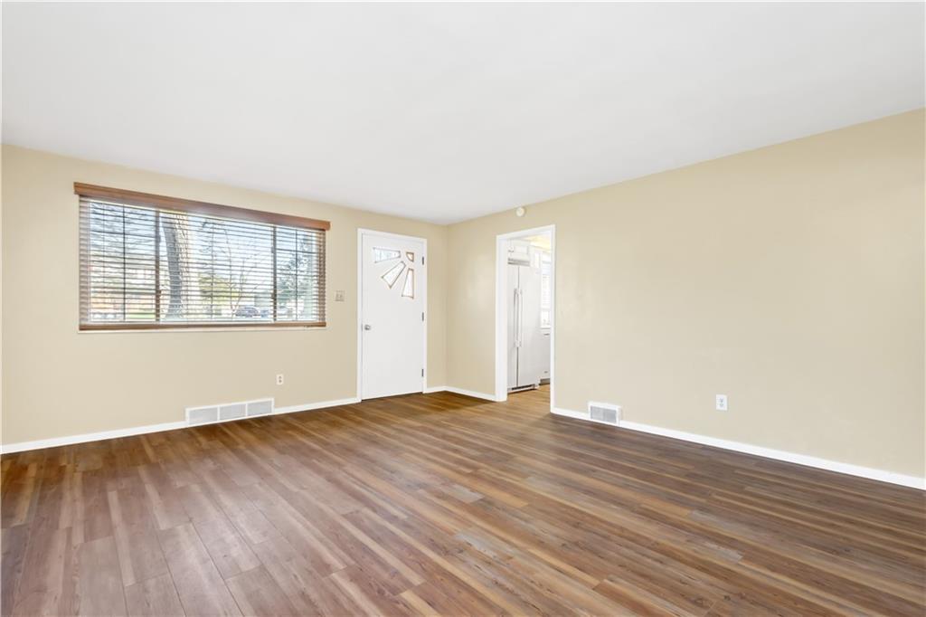 635 Beech Road Pittsburgh, PA 15239 - Photo 7 of 25