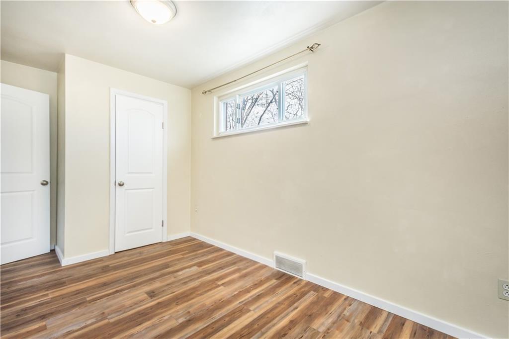 635 Beech Road Pittsburgh, PA 15239 - Photo 8 of 25