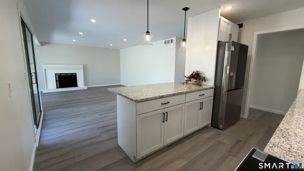 $2,500 | 114 Heritage Village, Unit C, Southbury, CT 06488