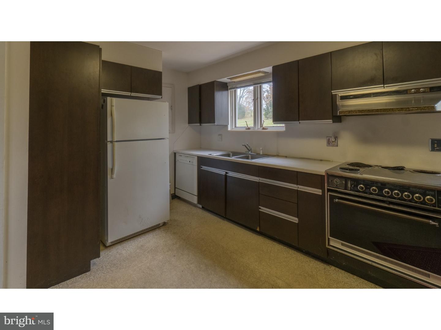 189 Morris Road Harleysville, PA 19438 - Photo 13 of 25 Kitchen