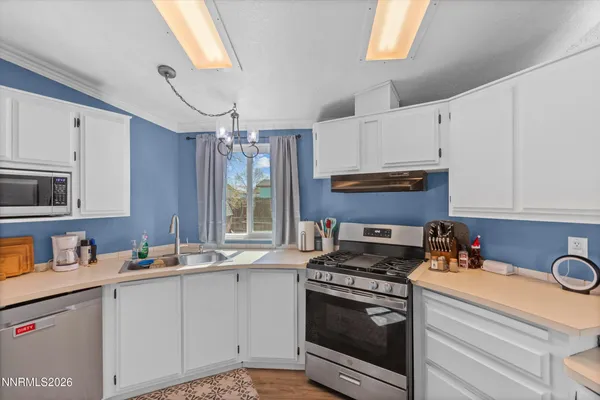 $335,000 | 917 Opal Way, Fernley, NV 89408