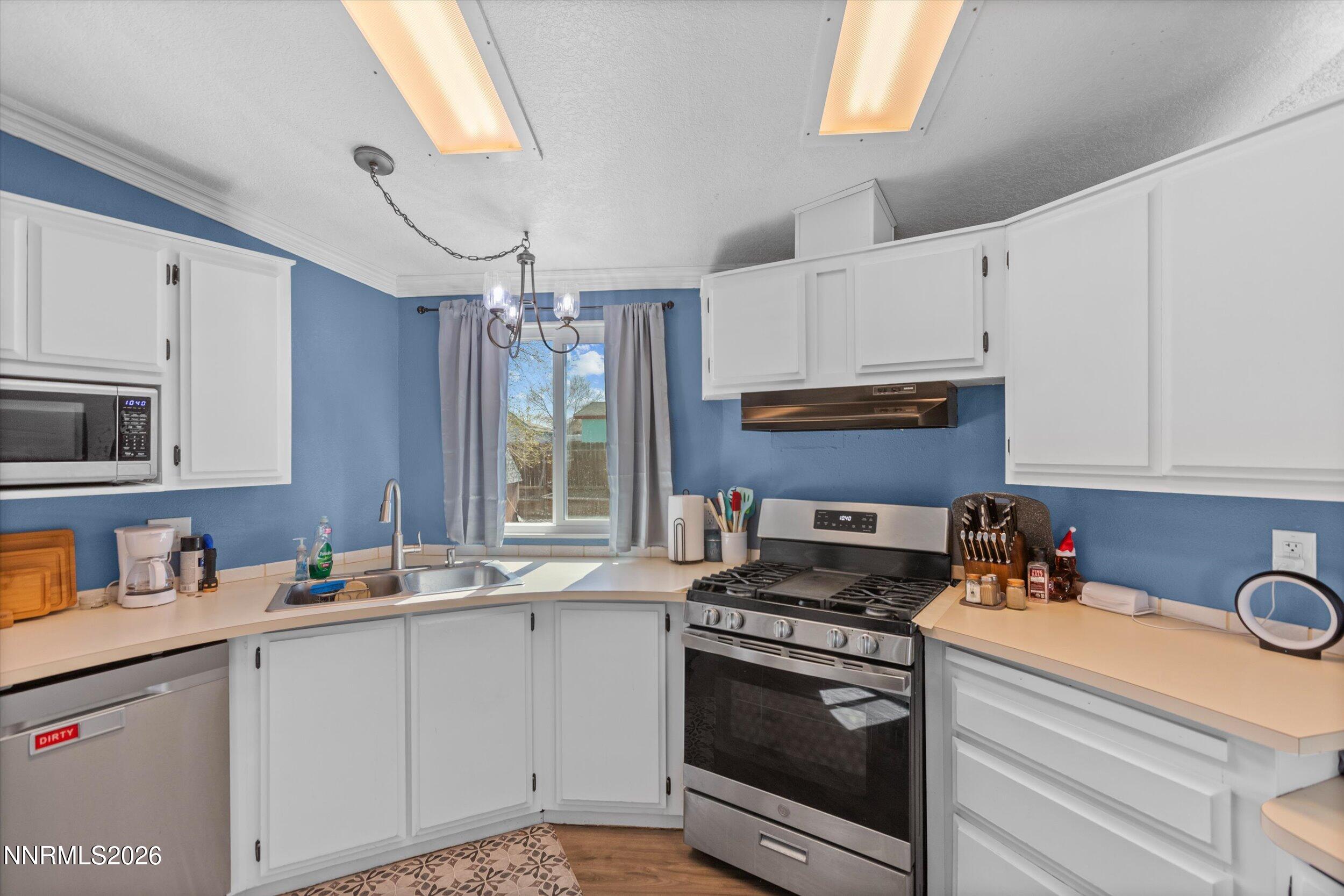 917 Opal Way Fernley, NV 89408 - Photo 21 of 26 21-0Y7A2949