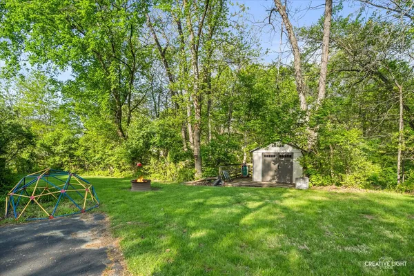 $550,000 | 27 Clearwater Point, Putnam, IL 61560