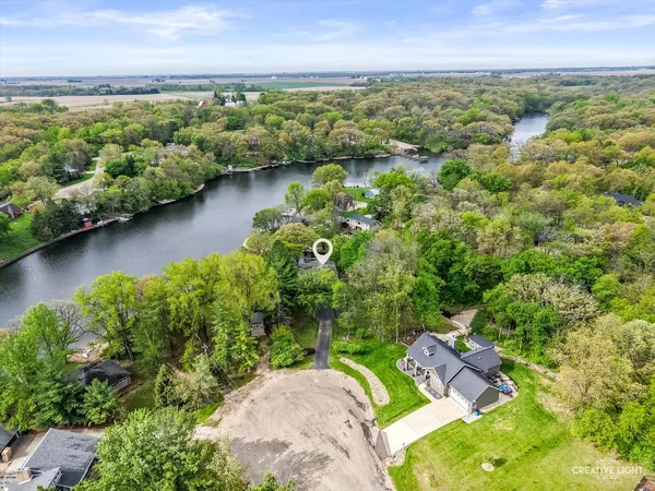 $550,000 | 27 Clearwater Point, Putnam, IL 61560