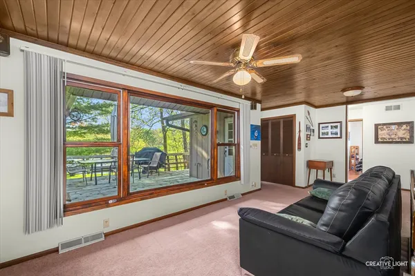 $550,000 | 27 Clearwater Point, Putnam, IL 61560